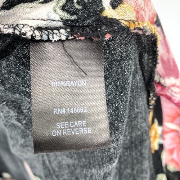 Torrid Dress Women's Sz 00 US M Crepe Floral Print Tie Waist Short Sleeve - Picture 6 of 6